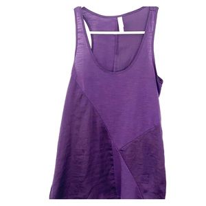 🌼Xhilaration Purple tank🌼